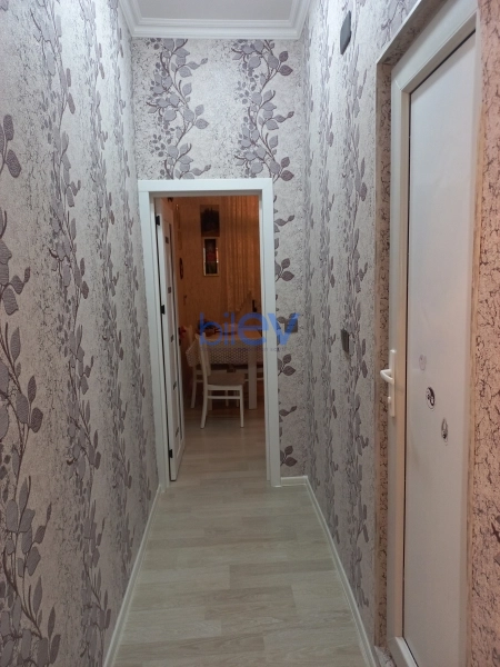Satış 2 otaqlı Köhnə Tikili bina evi  57m², Bakı