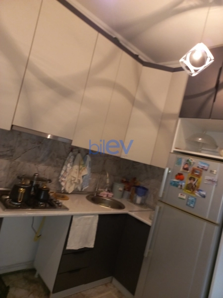 Satış 2 otaqlı Köhnə Tikili bina evi  57m², Bakı