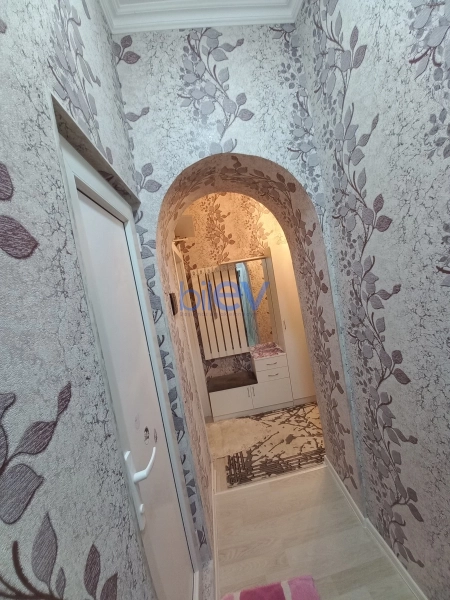 Satış 2 otaqlı Köhnə Tikili bina evi  57m², Bakı