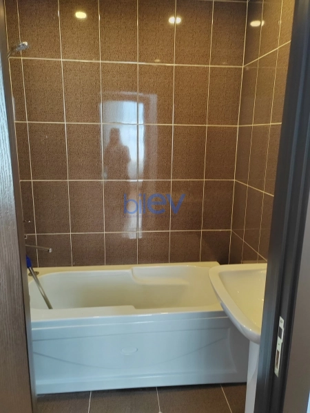 Aylıq Kirayə 3 otaqlı Yeni Tikili bina evi  80m², Bakı