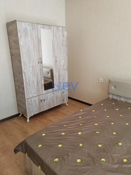 Aylıq Kirayə 3 otaqlı Yeni Tikili bina evi  80m², Bakı