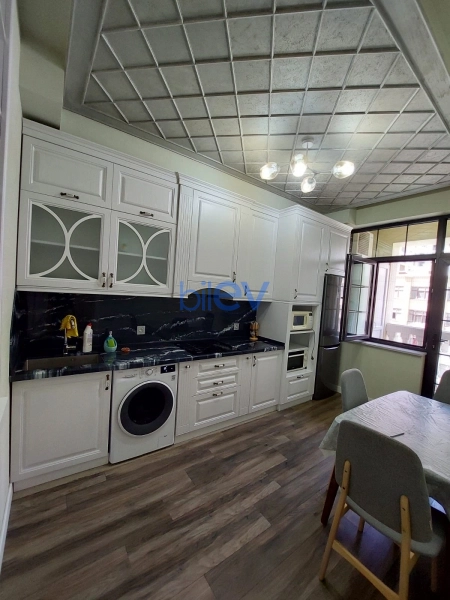 Aylıq Kirayə 2 otaqlı Yeni Tikili bina evi  86m², Bakı