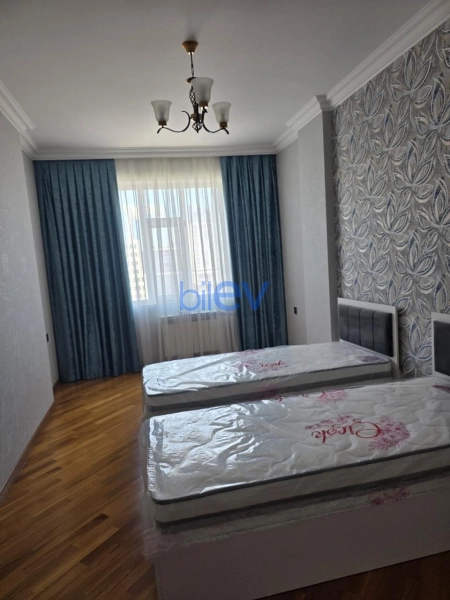 Aylıq Kirayə 3 otaqlı Yeni Tikili bina evi  115m², Bakı