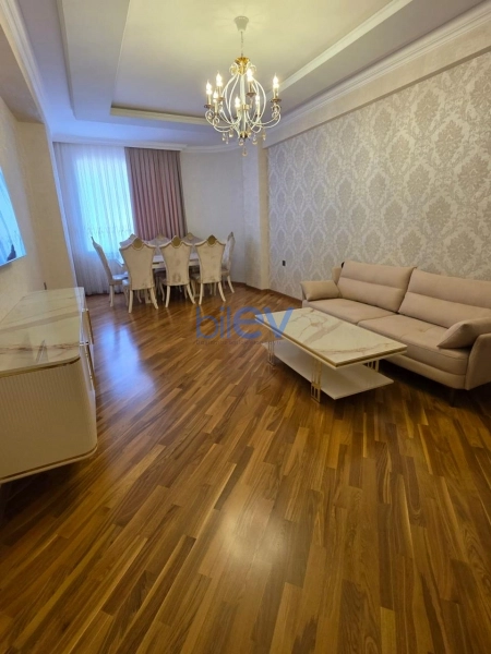 Aylıq Kirayə 3 otaqlı Yeni Tikili bina evi  115m², Bakı