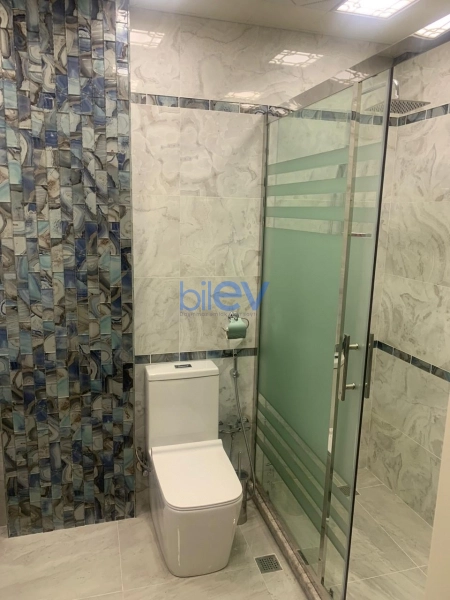 Aylıq Kirayə 3 otaqlı Yeni Tikili bina evi  115m², Bakı
