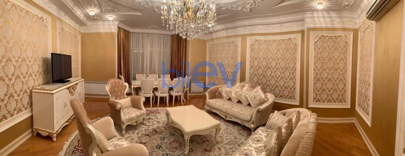 Aylıq Kirayə 3 otaqlı Yeni Tikili bina evi  140m², Bakı