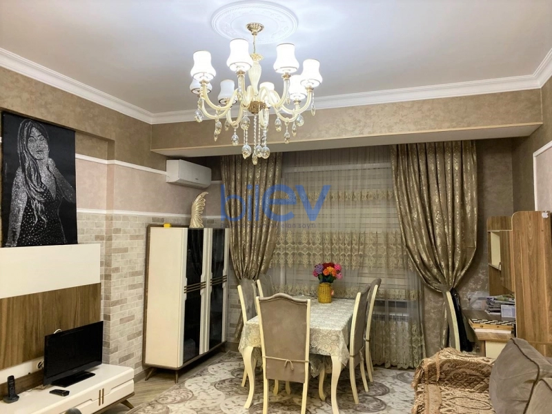 Aylıq Kirayə 3 otaqlı Yeni Tikili bina evi  110m², Bakı