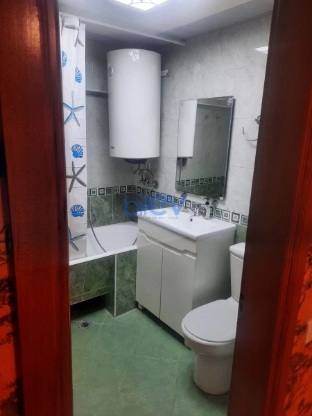 Aylıq Kirayə 2 otaqlı Köhnə Tikili bina evi  60m², Bakı