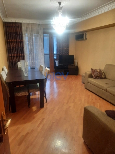 Aylıq Kirayə 2 otaqlı Köhnə Tikili bina evi  60m², Bakı
