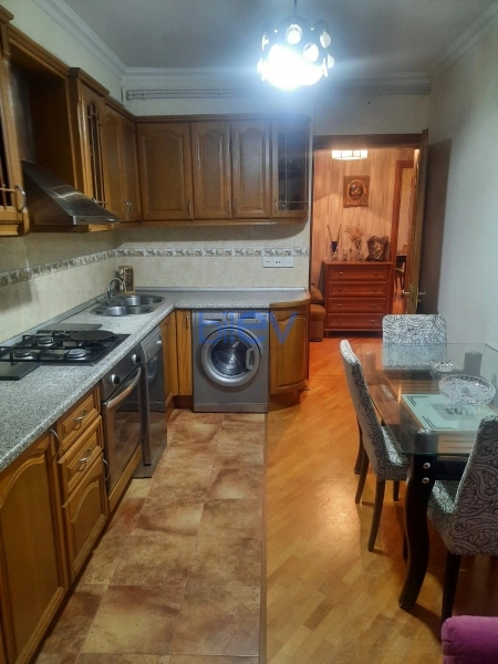 Aylıq Kirayə 2 otaqlı Köhnə Tikili bina evi  60m², Bakı