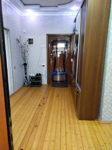Aylıq Kirayə 3 otaqlı Yeni Tikili bina evi  115m², Bakı
