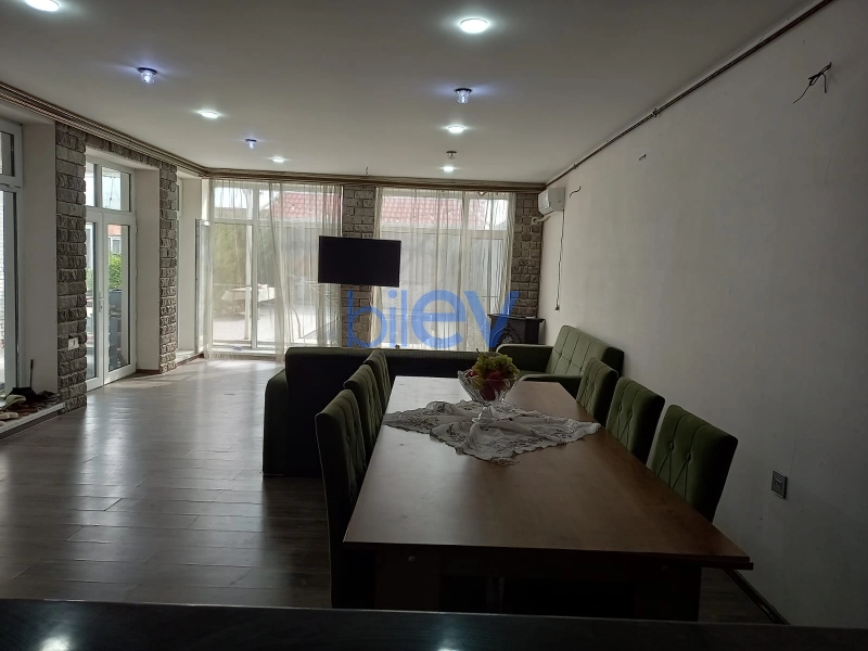 Günlük Kirayə 4 otaqlı Bağ evi  180m², Bakı