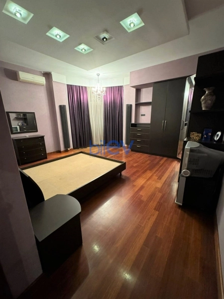 Aylıq Kirayə 3 otaqlı Yeni Tikili bina evi  160m², Bakı
