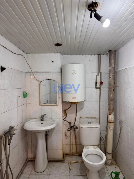 Aylıq Kirayə 2 otaqlı Köhnə Tikili bina evi  50m², Bakı
