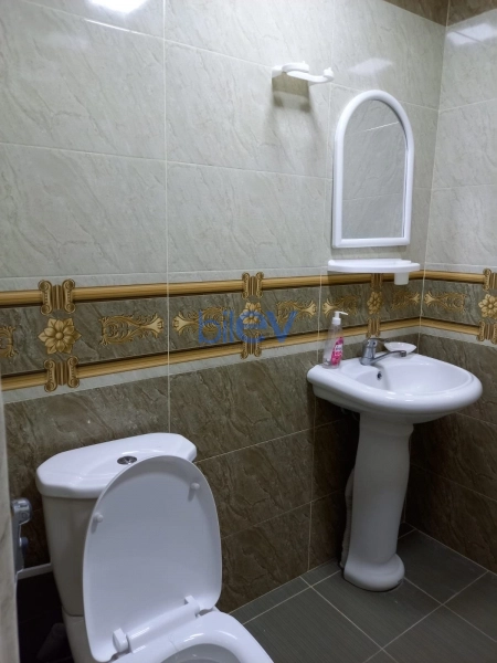Aylıq Kirayə 3 otaqlı Köhnə Tikili bina evi  80m², Bakı