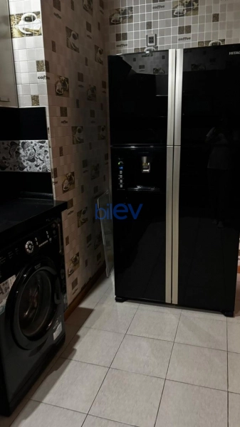 Aylıq Kirayə 3 otaqlı Yeni Tikili bina evi  130m², Bakı