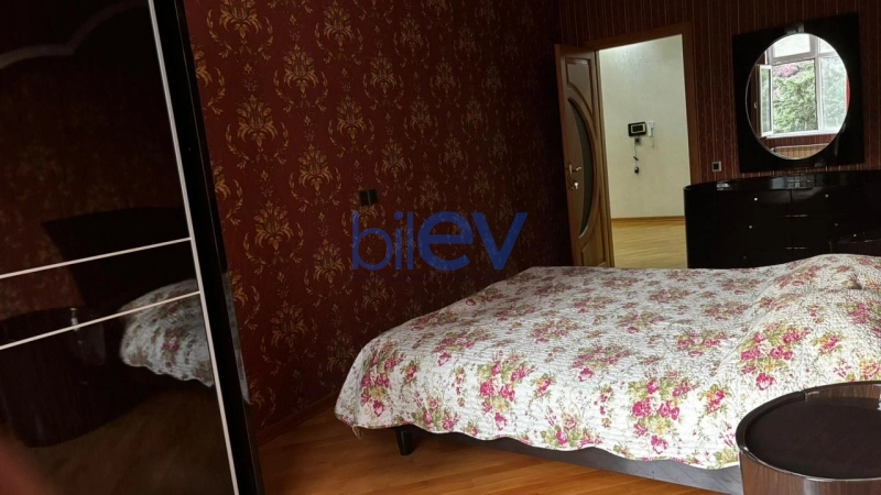 Aylıq Kirayə 3 otaqlı Yeni Tikili bina evi  130m², Bakı