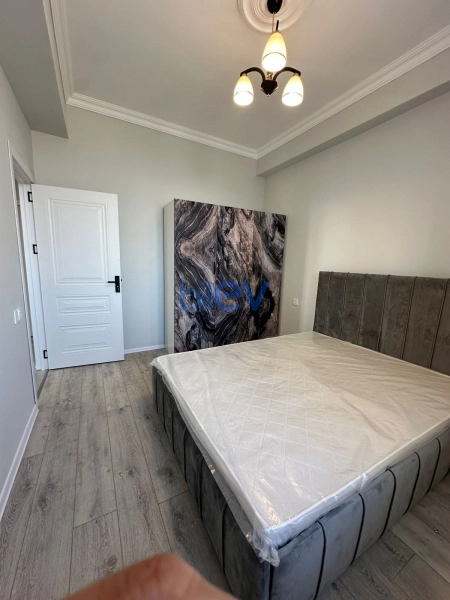 Aylıq Kirayə 3 otaqlı Yeni Tikili bina evi  90m², Bakı