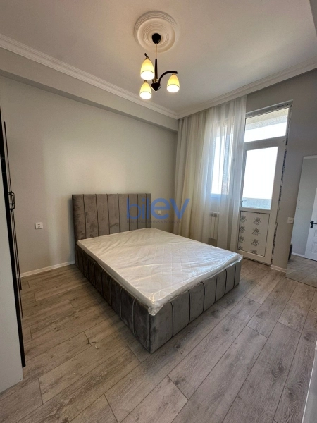 Aylıq Kirayə 3 otaqlı Yeni Tikili bina evi  90m², Bakı