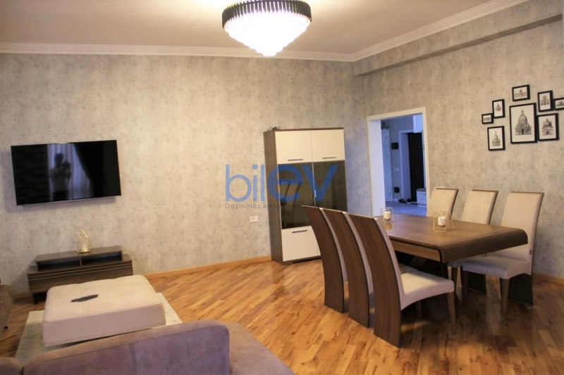 Aylıq Kirayə 3 otaqlı Yeni Tikili bina evi  155m², Bakı