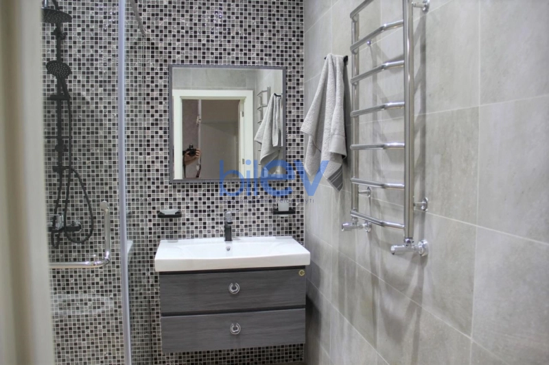 Aylıq Kirayə 3 otaqlı Yeni Tikili bina evi  155m², Bakı