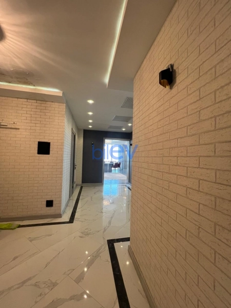 Aylıq Kirayə 4 otaqlı Yeni Tikili bina evi  160m², Bakı