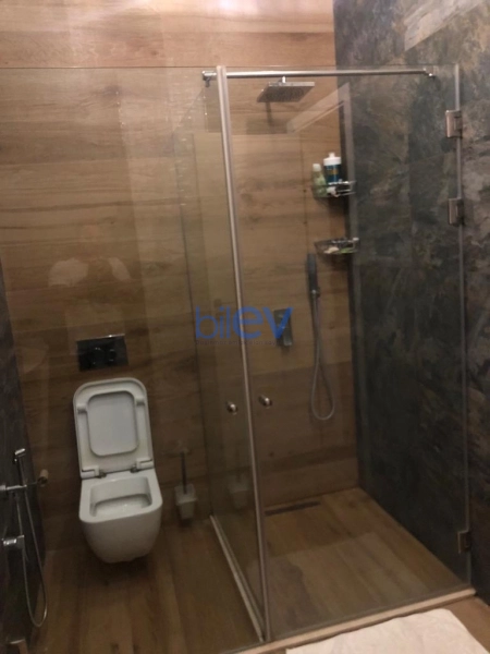 Aylıq Kirayə 3 otaqlı Yeni Tikili bina evi  130m², Bakı