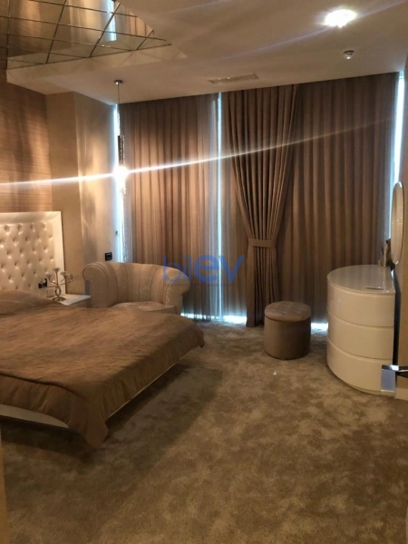 Aylıq Kirayə 3 otaqlı Yeni Tikili bina evi  130m², Bakı