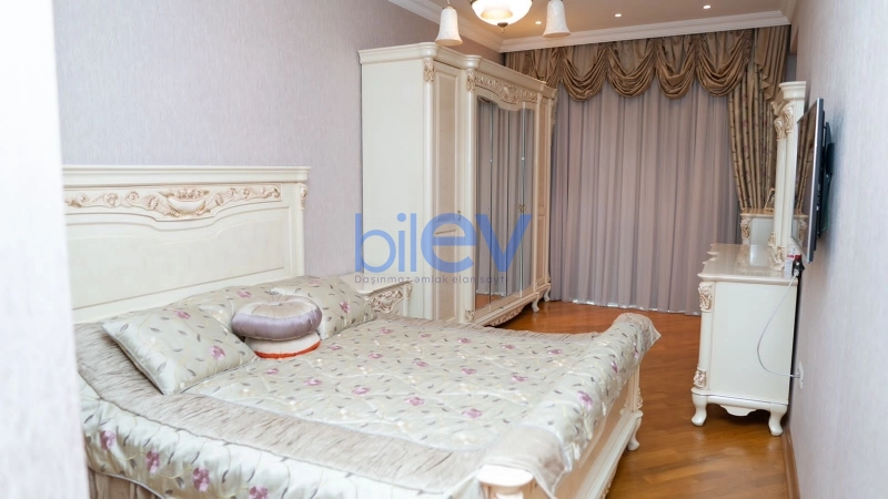 Aylıq Kirayə 4 otaqlı Yeni Tikili bina evi  190m², Bakı