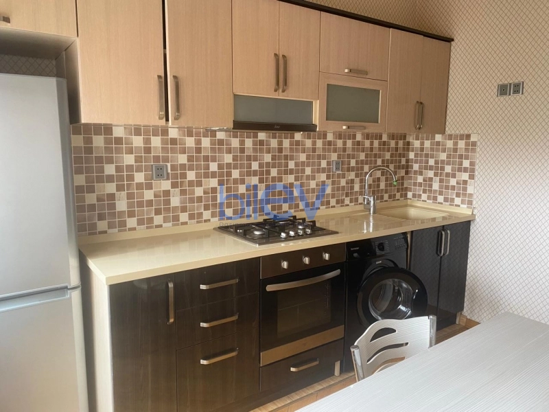 Aylıq Kirayə 3 otaqlı Yeni Tikili bina evi  90m², Bakı