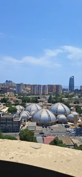 Satış 3 otaqlı Yeni Tikili bina evi  140m², Bakı