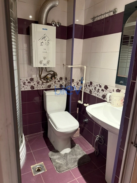 Satış 3 otaqlı Köhnə Tikili bina evi  60m², Bakı