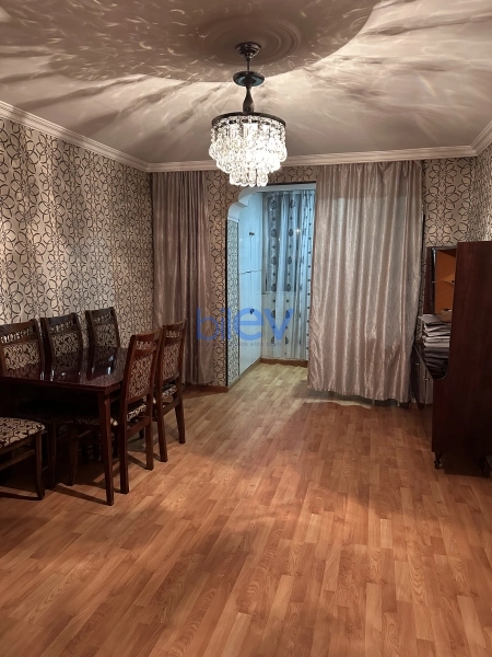 Satış 3 otaqlı Köhnə Tikili bina evi  60m², Bakı