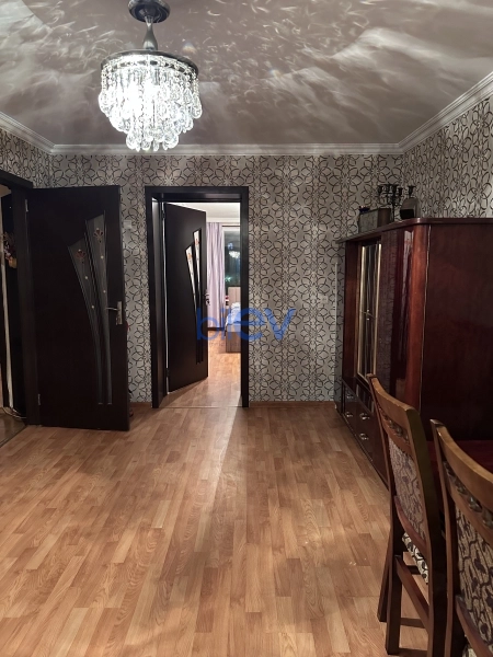 Satış 3 otaqlı Köhnə Tikili bina evi  60m², Bakı