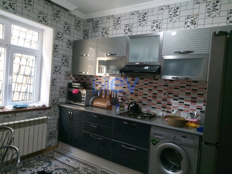 Satış 4 otaqlı Həyət evi  100m², Bakı