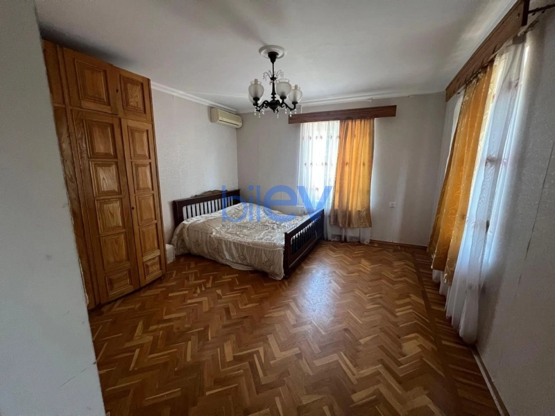 Günlük Kirayə 5 otaqlı Bağ evi  250m², Bakı