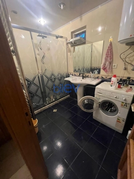 Günlük Kirayə 5 otaqlı Bağ evi  240m², Bakı