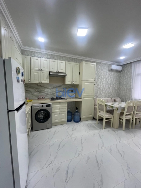 Aylıq Kirayə 2 otaqlı Yeni Tikili bina evi  75m², Bakı