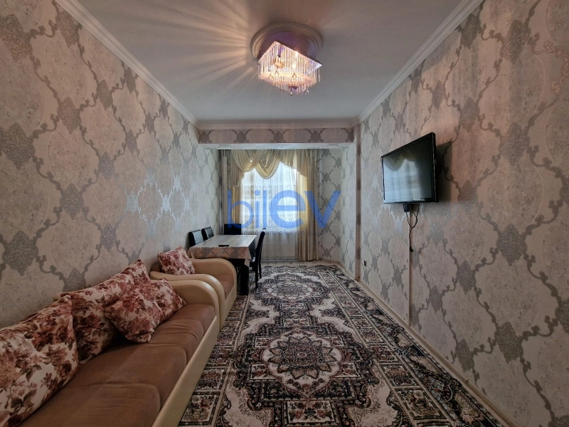 Aylıq Kirayə 3 otaqlı Yeni Tikili bina evi  90m², Bakı