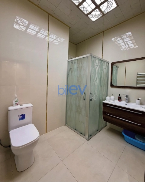 Aylıq Kirayə 3 otaqlı Obyekt  1400m², Bakı
