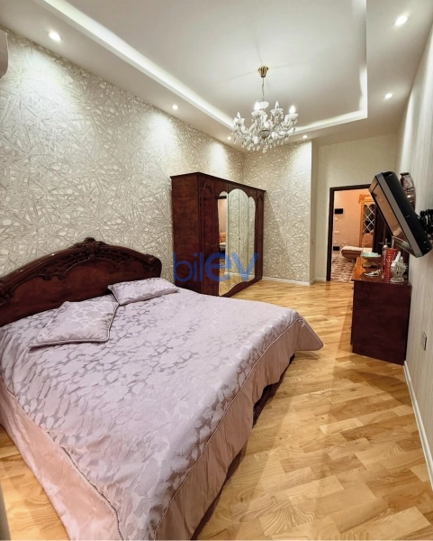 Aylıq Kirayə 3 otaqlı Obyekt  1400m², Bakı