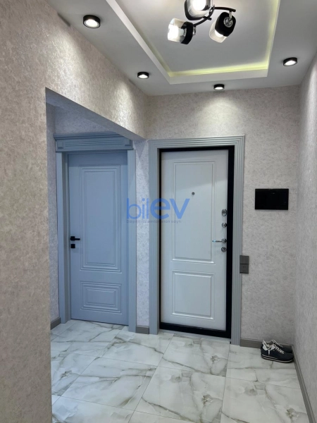 Aylıq Kirayə 3 otaqlı Köhnə Tikili bina evi  55m², Bakı