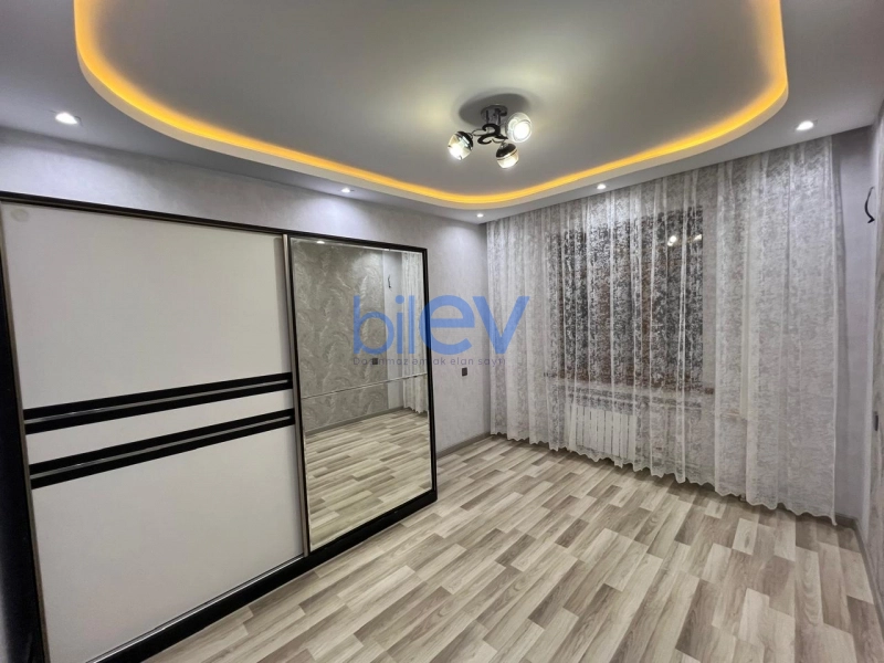 Aylıq Kirayə 3 otaqlı Köhnə Tikili bina evi  98m², Bakı
