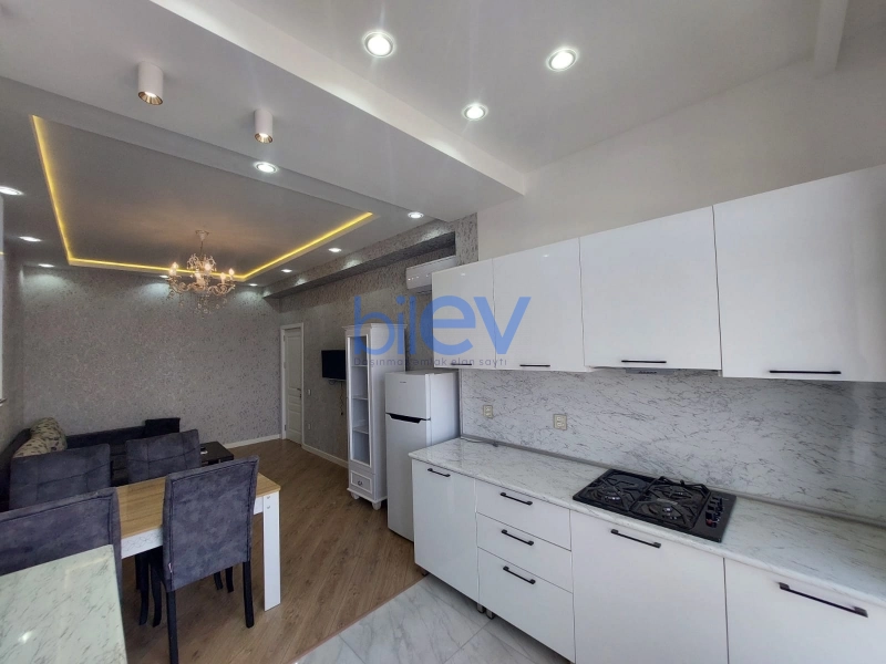 Aylıq Kirayə 3 otaqlı Yeni Tikili bina evi  70m², Bakı