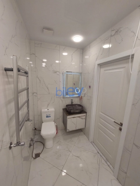 Aylıq Kirayə 3 otaqlı Yeni Tikili bina evi  70m², Bakı