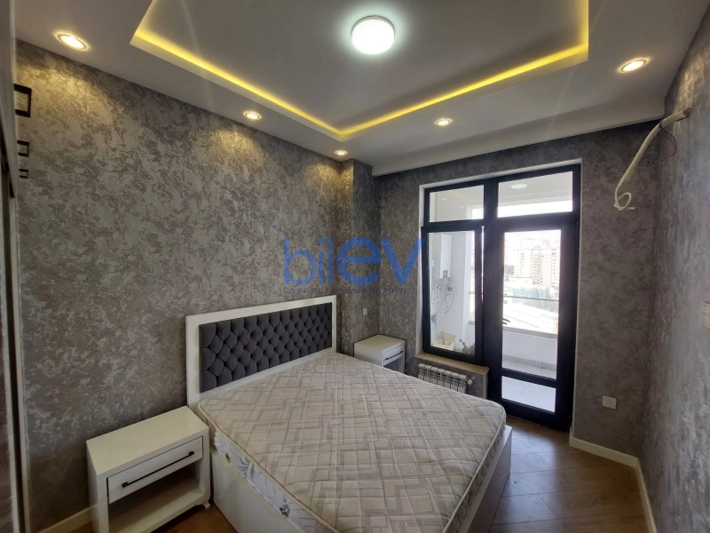 Aylıq Kirayə 3 otaqlı Yeni Tikili bina evi  70m², Bakı