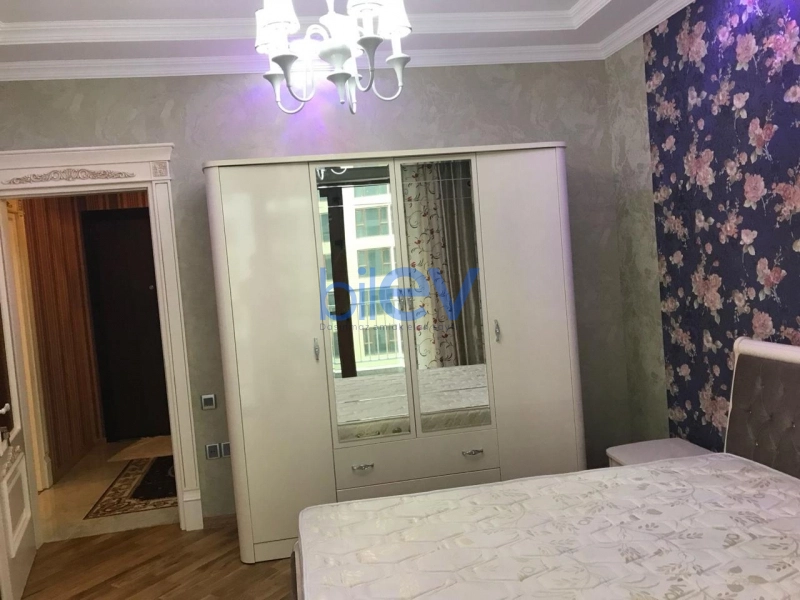 Aylıq Kirayə 2 otaqlı Yeni Tikili bina evi  70m², Bakı