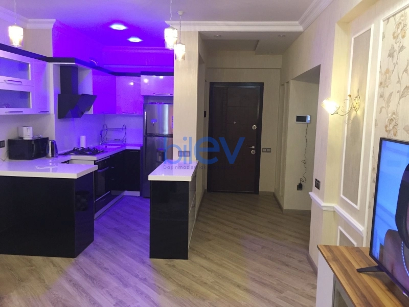 Aylıq Kirayə 2 otaqlı Yeni Tikili bina evi  80m², Bakı