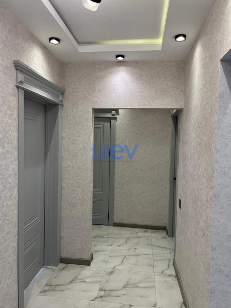 Aylıq Kirayə 3 otaqlı Köhnə Tikili bina evi  98m², Bakı