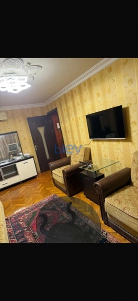 Aylıq Kirayə 2 otaqlı Köhnə Tikili bina evi  48m², Bakı